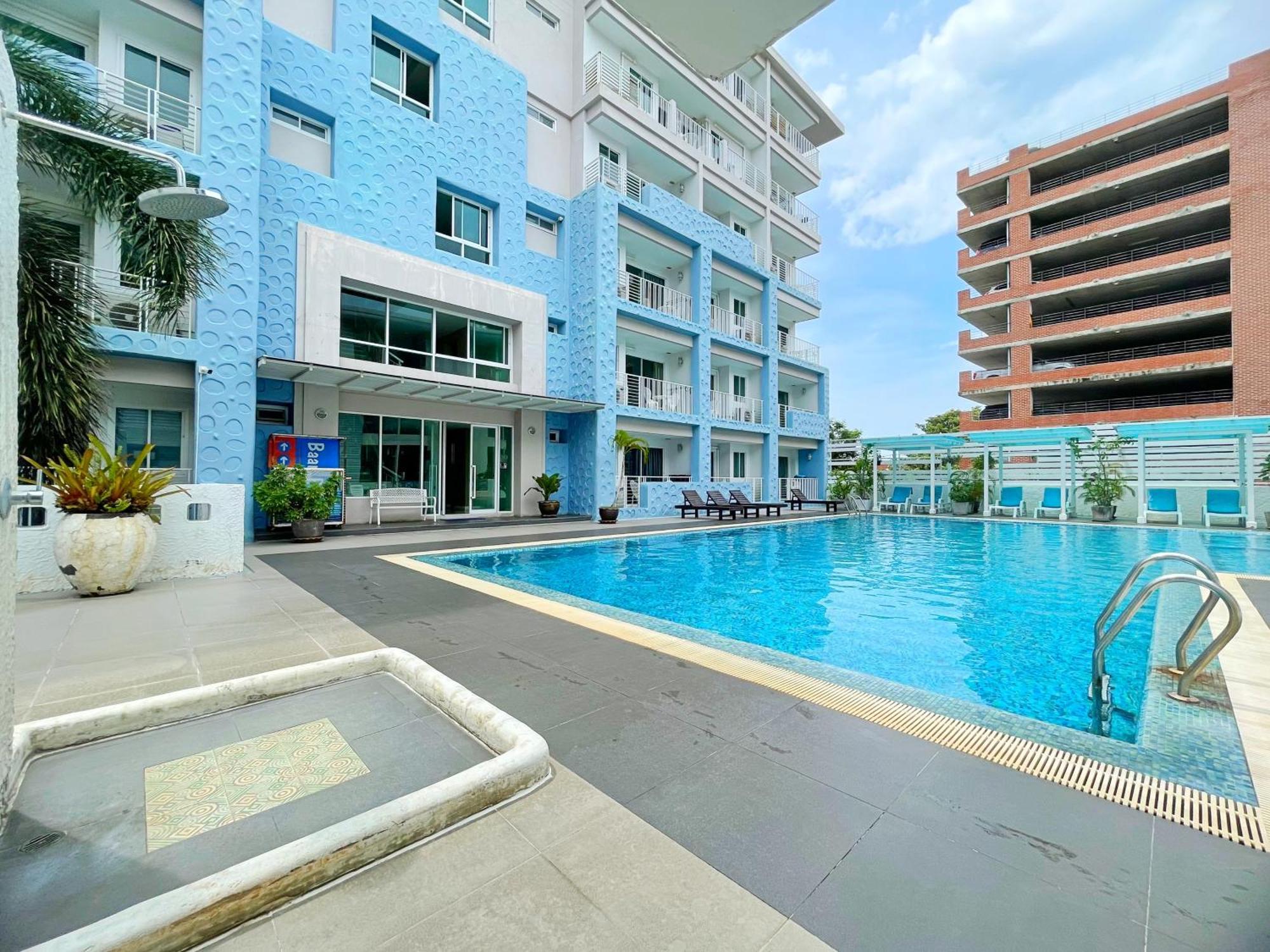 Baan Pattaya By Sabai Hotel Exterior photo