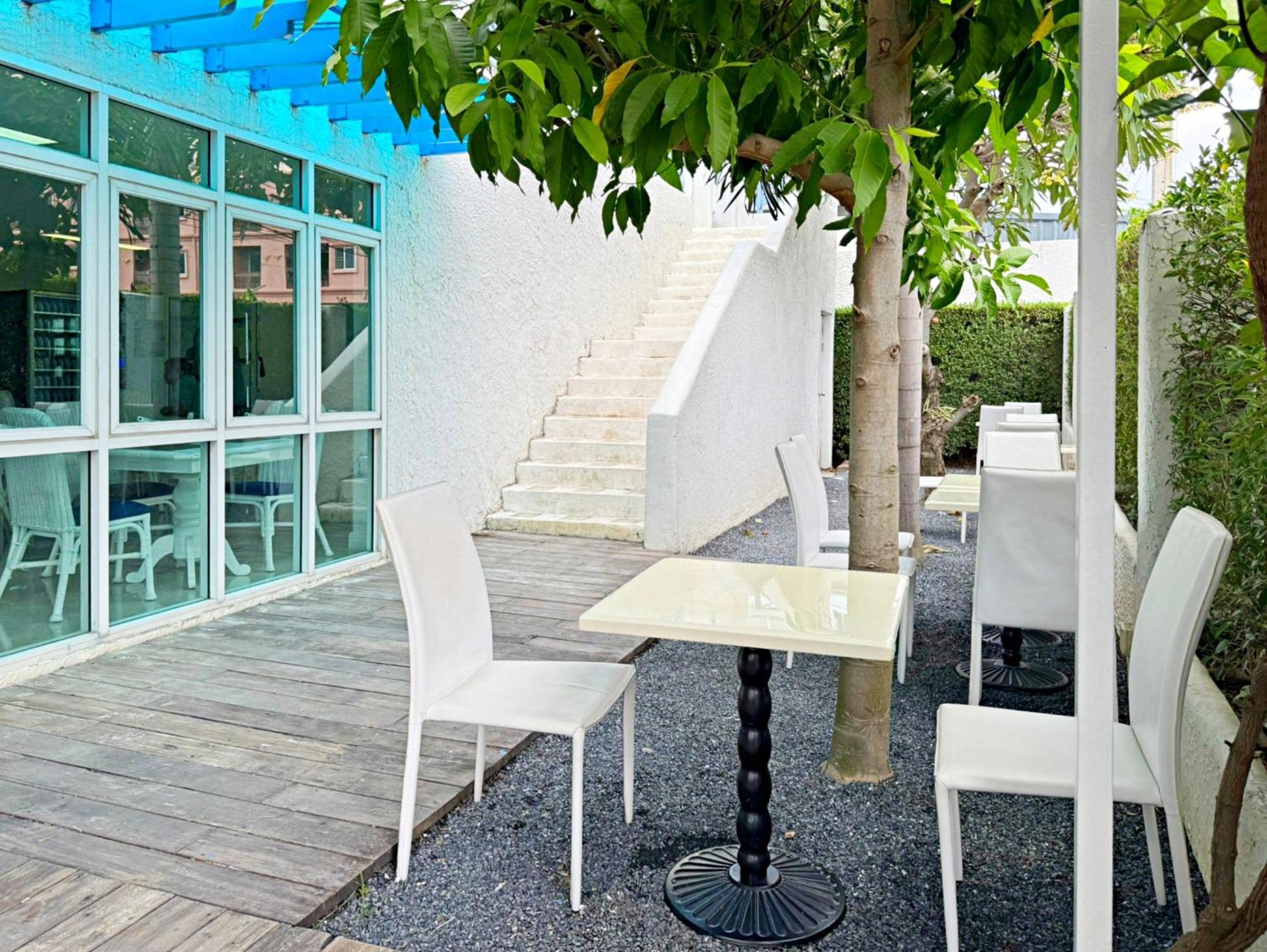 Baan Pattaya By Sabai Hotel Exterior photo