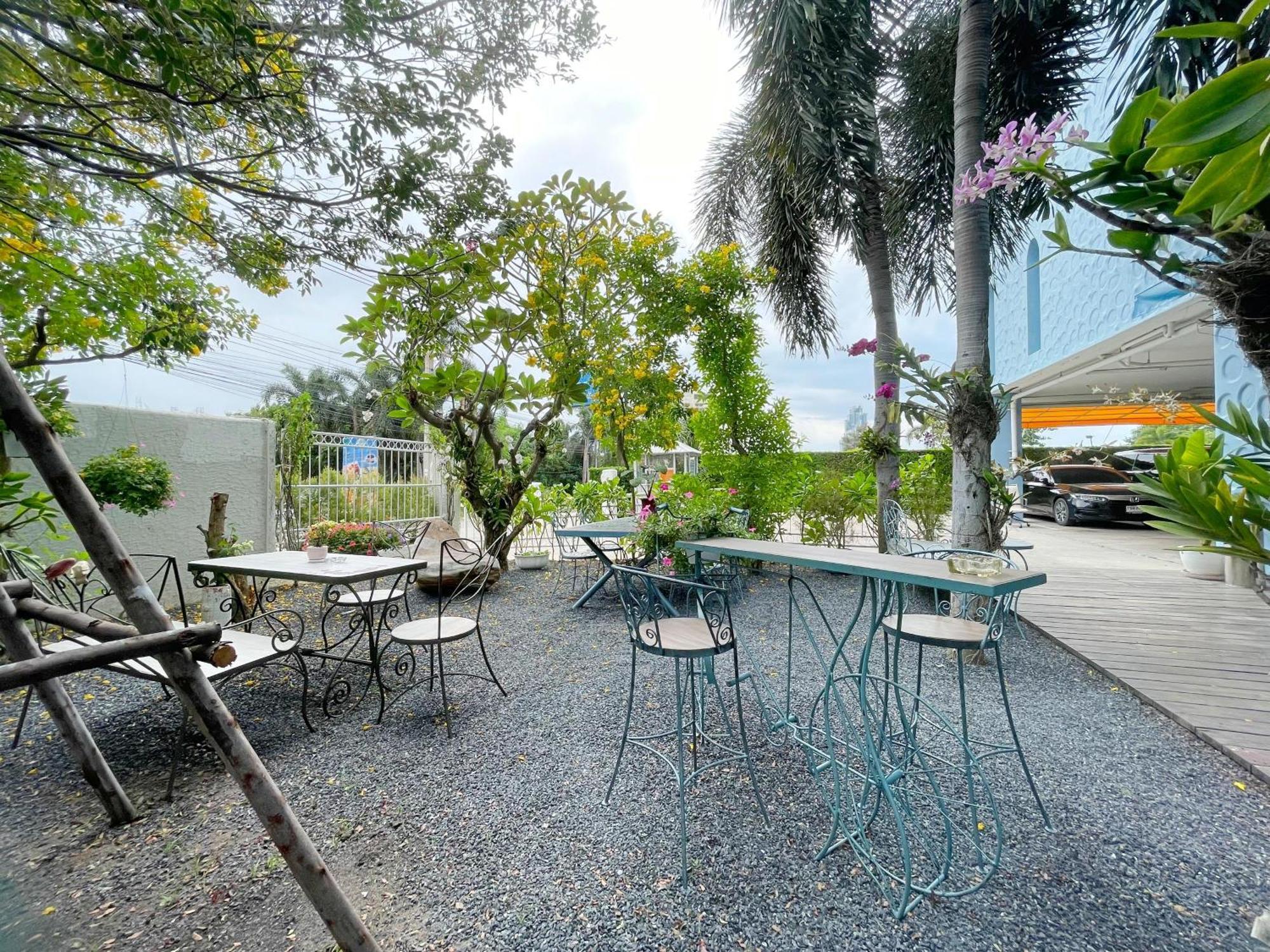 Baan Pattaya By Sabai Hotel Exterior photo